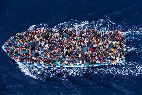 migrants_boat