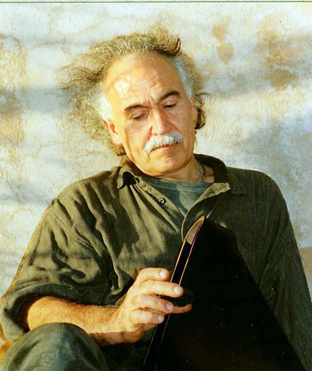 Georg Issaias - ein Künstler aus Chania. | Radio Kreta